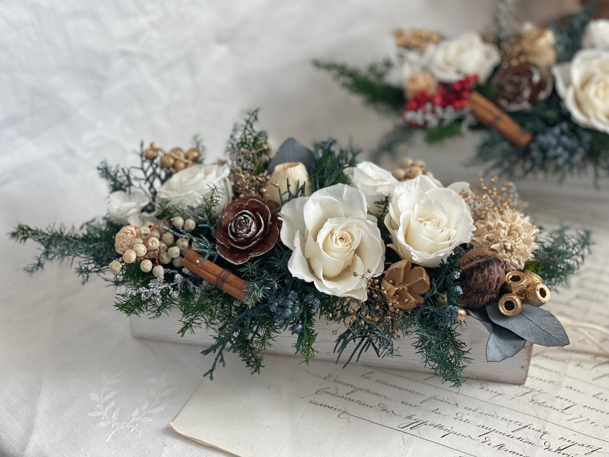 ２Wayウッドベースアレンジ　ベリーの色アイボリー（プリザーブドフラワー） | 5枚目