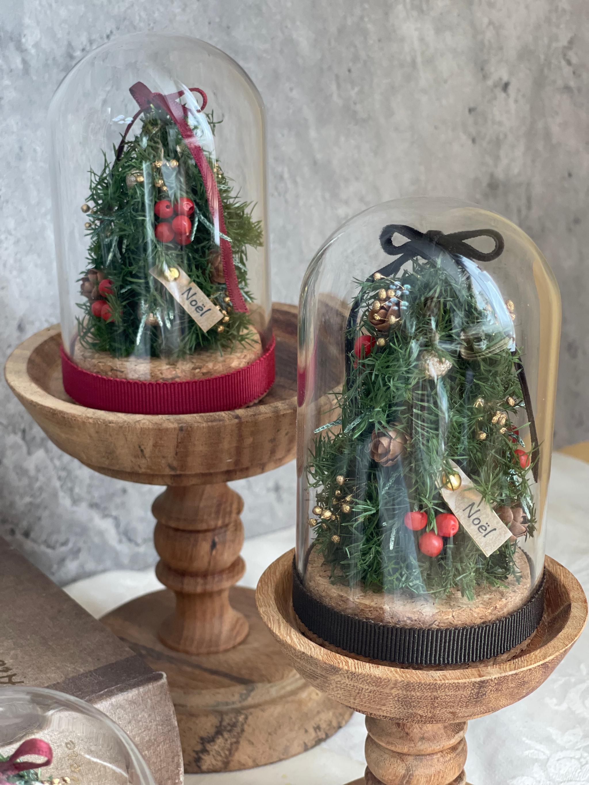 ミニガラスドームツリー　黒リボンに赤い実（プリザーブドフラワー） | 5枚目